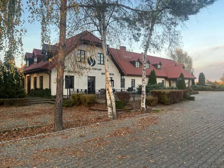 Dobry Klimat Hotel Uniejow Exterior foto